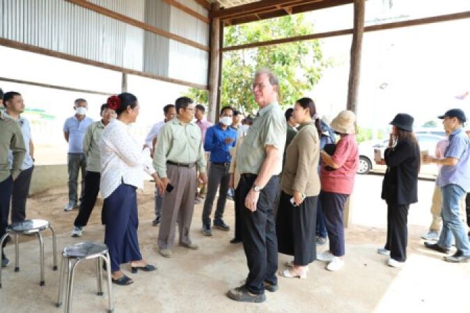 ក្រុមការងារបានចុះពិនិត្យសិប្បកម្មកែច្នៃស្វាយចន្ទីជ័យសំបូរ