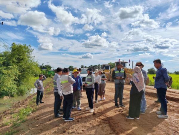 ចុះពិនិត្យមើលផ្លូវចំនួន០១ខ្សែ និងជួបពិភាក្សាជាមួយអ្នកទិញដំឡូងមី