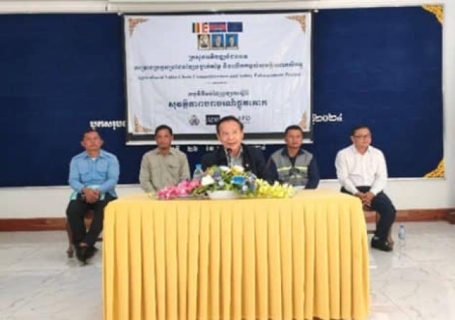 សិក្ខាសាលាបណ្តុះបណ្តាលគ្រូបង្គោលស្តីពីសុវត្ថិភាពចរាចរណ៏ផ្លូវគោក នៅទីតាំងសាលប្រជុំសាលាស្រុកប្រាសាទបល្ល័ង្គ ខេត្តកំពង់ធំ